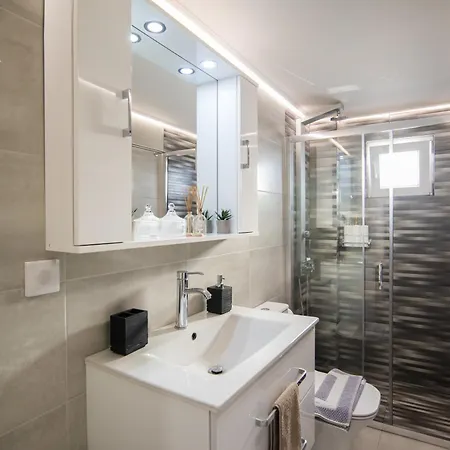 Aquamarine - Flat Apartment